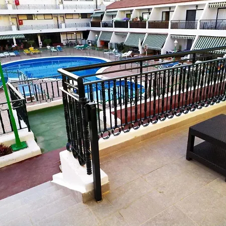 Modern 1 Bed Cristianos Apartmán *